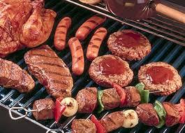 A group of friends on a camping trip eat something they shouldn't. Quattro Semplici Regole Per Una Grigliata Senza Rischi Acsi