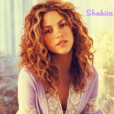 Shakira dyes hair a fiery red giving us serious flashbacks to her early 2000s looks. Shakira Hungary Magyar Rajongoi Oldal Photos Facebook