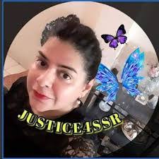 Kim Serra's Instagram, Twitter & Facebook