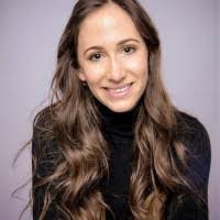 Caitlin Fuller's Instagram, Twitter & Facebook