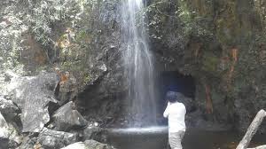 Selain itu, gunung jerai sendiri mempunyai tarikan yang tersendiri dari aspek geologi pembentukan, komposisi batuan dan perkhidmatan van angkut disediakan dari kaki gunung jerai ke muzium perhutanan dan perkarangan the johor. Took A Walk To Alor Naga Waterfall One Of The Jerai Mountain Attraction We Have To Go Down To Picture Of Gunung Jerai Kuala Ketil Tripadvisor