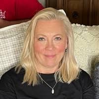 60+ "Amy Urban" profiles