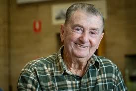 Volunteer primary school students developing social skills while tackling  loneliness among the elderly