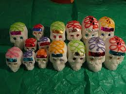 Maquillage tête de mort inspiré par la tradition mexicaine. Le 2 Novembre C Est La Fete Des Morts Traditionnelle Du Mexique Tienda Esquipulas