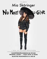 Hon slog igenom med klara zimmergren i serien mia och klara. Mia Skaringer