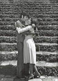 Cena antológica da teledramaturgia brasileira entre tony ramos e eva wilma na novela da saudosa ivani ribeiro, a viagem, transmitida originalmente em 1975 à 1976 pela televisão tupi, e foi líder de audiência em todo território nacional. Altair Lima E Eva Wilma Em A Viagem A Viagem Novelas Viagem