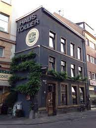 Is drinking a päffgen kölsch by brauerei päffgen at haus töller. Maria Im Haus Toller Bild Von Haus Toller Koln Tripadvisor