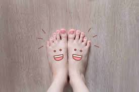 Which websites for selling feet pictures? How To Sell Feet Pictures On Etsy