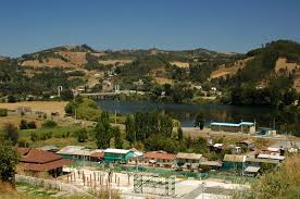 En la comuna de #carahue se construyen más de 7 kilómestros de cortafuegos para evitar la propagación ante un #incendioforestal. Chile Carahue Por Ese Puente Se Va Hacia Puerto Saavedra Elflaco Igor Flickr