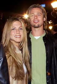 A design and architecture enthusiast, pitt approached the italian company to create the engagement ring he intended to give aniston in 1999. Did Jennifer Aniston Wear Brad Pitt S Engagement Ring At Sag Awards