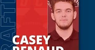 Casey Renaud's Instagram, Twitter & Facebook