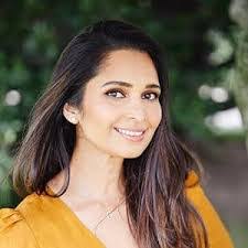 Julie Kleeman's Instagram, Twitter & Facebook