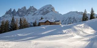 Valle d'aosta, provincia autonoma di bolzano, toscana, marche, campania, basilicata, calabria e sicilia. Covid In Valle D Aosta Numeri Da Zona Bianca