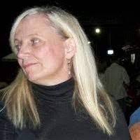 Donna Capozzi's Instagram, Twitter & Facebook