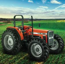 The Megatractor Tafe 1002 In The 100 Hp Range Comes With Megafeatures Like 4 Cylinder Turbocharged Diesel En Tractors Farm Machinery Tractor Manufacturers