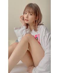 紺野ひかる Konno Hikaru Twitter：konnohikaru IG：konno_hikaru #oi紺野ひかる 人間国宝#紺野ひかる #美人 #セルフィー #自撮り女子 #可愛い #部屋着 #色白 #太もも #japanesegirl #selfie #beautifulgirl