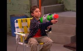 Chip ibattle icarly gibby chuck episode brother spencer phaser imdb gives fixes nemesis menacing meanwhile freddie younger toy. Chuck Chambers Icarly Wiki Fandom