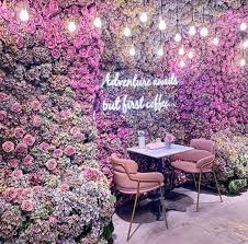 Flowers On Twitter In 2021 Cafe Interior Design Flower Cafe Coffee Shop Design