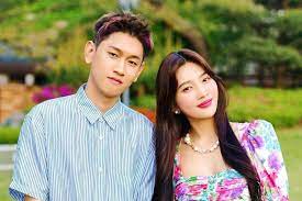 Earlier today, the two officially confirmed their relationship. Xnox8ovgme Vjm