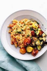 Cheesy Rotini Pasta With Roasted Vegetables A Simple Palate Recipe Healthy Pasta Dishes Roasted Vegetable Pasta Rotini Pasta Recipes