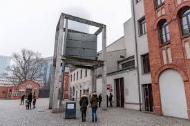 It opened on july 31, 2004,. Muzeum Powstania Warszawskiego Z Dzieckiem Miasto Ruin Cennik Bilety