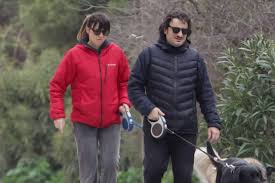 6 χρόνια ευτυχισμένου έγγαμου βίου μετρούν ο βασίλης χαραλαμπόπουλος και η λίνα πρίντζου που παντρεύτηκαν το 2015 στη ρομαντική βενετία. Basilhs Xaralampopoylos Lina Printzoy Ti Toys Xalarwnei Vipnews