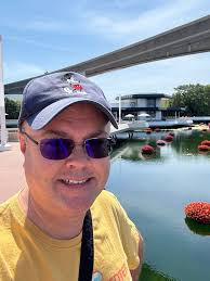 Breakfast in Italy. It normally has the curly pepperoni like Taste of  Buffalo but today was just normal pepperoni. 😡. Hot as 🔥 here.