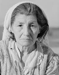 Photograph 6 out of 10 in the spinach series.) Migratory farm worker. Farm  Security Administration camp. Robstown, Texas in 1942. Photograph by Arthur  Rothstein. From the Library of Congress