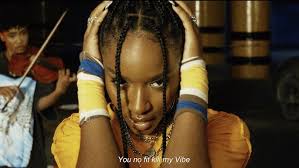 Ayra Starr, Kelly Rowland