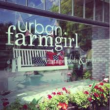 În plus, și atributele asociate afacerilor sunt la mare căutare în românia. 8 Nume Firma Ideas In 2021 Cafenea BrutÄrie Logo Personal