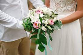 Find the perfect place to get married in key west without breaking the bank. Local Florists For Your Key West Wedding
