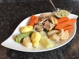 Grâce à cette recette facile, la sauce gribiche n'aura plus aucun secret pour vous. Recettes De Tete Et Sauces