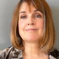 Karen Fillman's Instagram, Twitter & Facebook