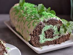 In preheated oven, bake for 22 to 27 minutes or until wooden pick inserted in the center of the cake comes out clean. 10 Best Betty Crocker Cake Mix Recipes Yummly