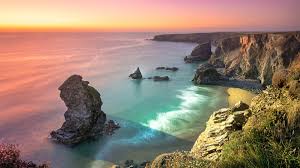 Lying west of devon from which it is separated by the river tamar, cornwall is one of the more isolated and distinctive parts of the united kingdom but is also one of its most popular with holidaymakers. Top Ten Beaches In Cornwall Clc World Resorts Hotels