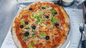 Schreibe die erste bewertung für „pizza svizzera antworten abbrechen. La Piu Buona Pizza De La Svizzera Romande Picture Of Il Gallo Granges Tripadvisor