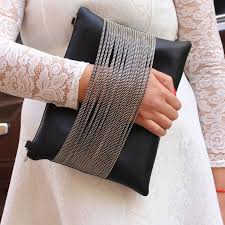 Arzu Cevik Adli Kullanicinin Canta Panosundaki Pin Debriyaj Canta Cantalar Canta Modelleri