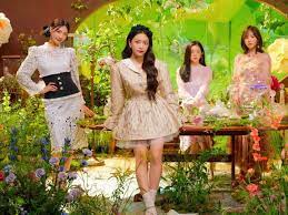 Collection Of Joy Red Velvet Hd 4k Wallpapers Background Photo And Images Velvet Wallpaper Red Velvet Red Velvet Joy