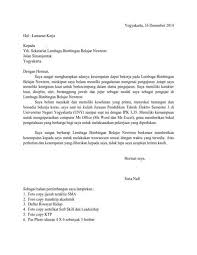 Namun, anda tidak perlu merangkai kosakata lagi karena ada beberapa contoh surat lamaran yang dapat. 18 Contoh Surat Lamaran Untuk Tenaga Pengajar Kumpulan Contoh Surat