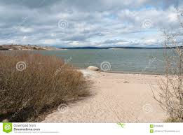 Gå in på konstkartan och kom ut i nya världar! Sandy Strand In Gothenburg Im Fruhjahr Stockfoto Bild Von Horizont Felsen 91049496