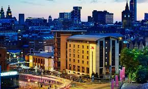 Liverpool im nordwesten englands ist vor allem für seine zwei fußballclubs, die beatles und das grand national pferderennen bekannt. Hotel Marriott Liverpool City Centre Reservierung Informationen