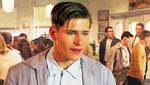 Qué fue de la vida de Crispin Glover, el actor que interpretó al padre de  Marty McFly en Volver al futuro