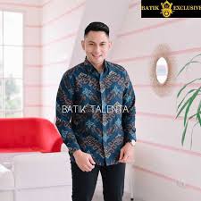 See more of kemeja batik lelaki on facebook. Jual Kemeja Batik Pria Modern Lengan Panjang Style Indonesia Terbaru Juni 2021 Blibli