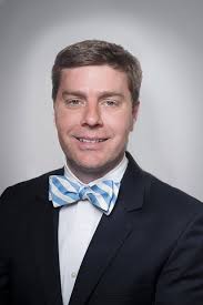 Earl Correll's Instagram, Twitter & Facebook