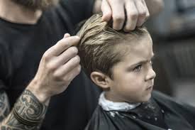 Taglio bimbo corti capelli biondi e ciuffo. Tagli Capelli Bambino 2021 Foto E Tendenze Nostrofiglio It