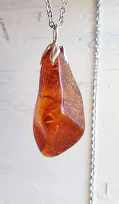 Baltic Amber Pendant Raw Amber Genuine Amberstone Necklace Etsy Amber Balticamber Amberjewelry Crystals Meninas