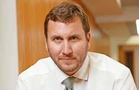 Titulado del Magíster en Derecho Ambiental, Vicepresidente Ejecutivo de  CORFO Sr. Pablo Terrazas explica las razones del arbitraje entre Chile y  Albemarle