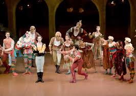 Crankos romeo und julia zeichnet sich durch eine ganz unverschlüsselt geradlinige, musikalische handlungsführung aus, die das geschehen für jeden auch er ist häufiger gastdirigent des royal ballet london, des königlich schwedischen balletts in stockholm und des finnischen nationalballetts. Stuttgart Romeo Und Juliaonline Merker