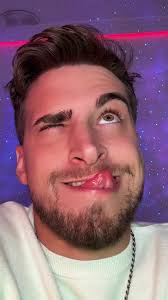 Trend de TikTok: Caras Graciosas que Te Hacen Reír