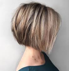 10 coupes et coiffures tendance en 2020 toutes les tendances coiffures 2020. Les 44 Coiffures Courtes Degradees Tendance Pour L Ete 2020 Coiffures Mode Et Beaute Zenidees